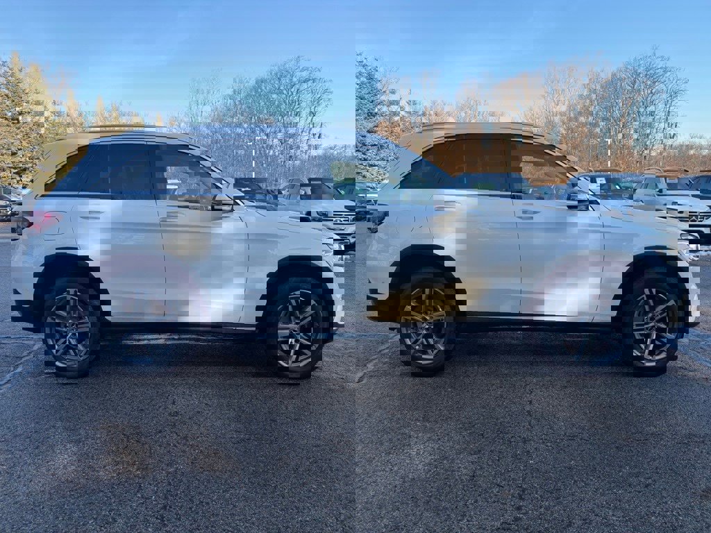 Used 2022 Mercedes-Benz GLC 300 4MATIC image 8