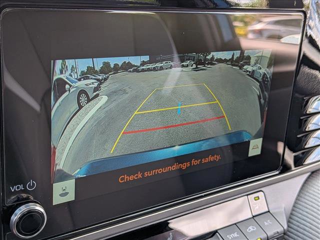 Used 2025 Toyota Camry SE FWD image 14