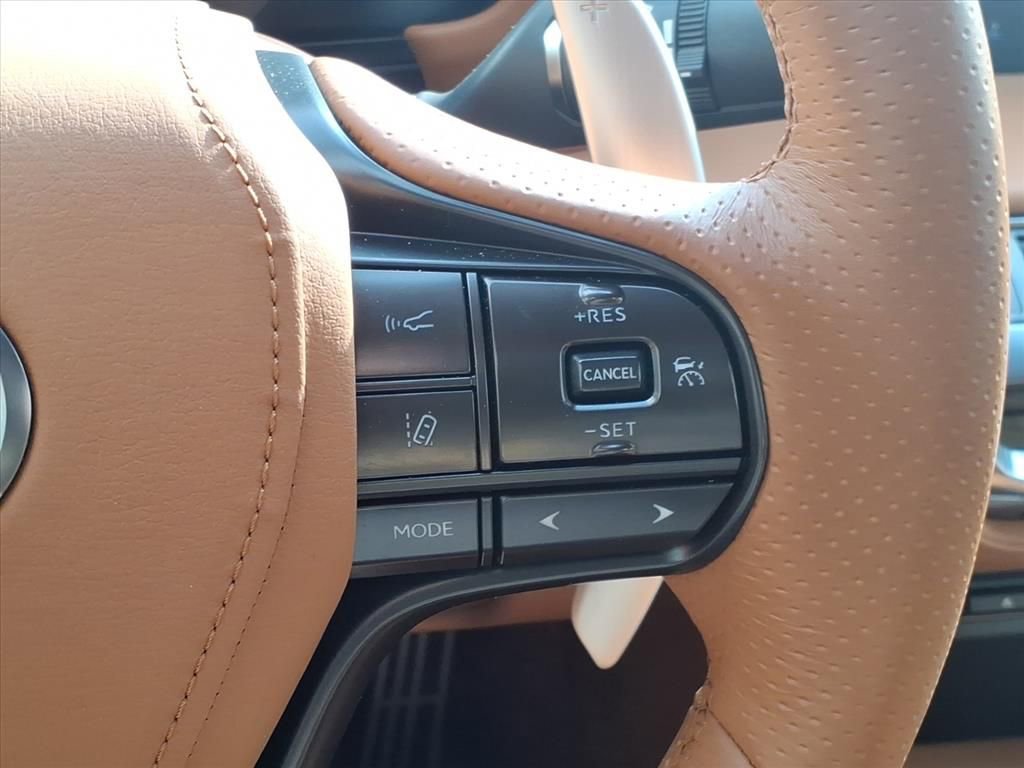 Used 2022 Lexus LC 500 Coupe w/ Sport Package RWD image 21