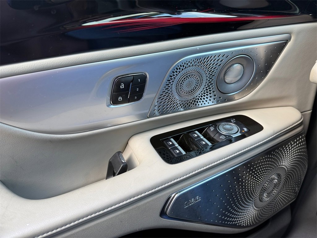 Used 2024 Lincoln Nautilus Reserve w/ Equipment Group 203A image 22