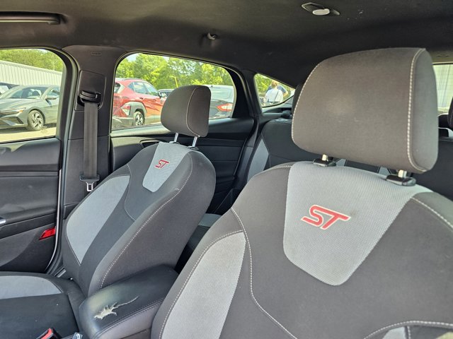 Used 2017 Ford Focus ST FWD image 17