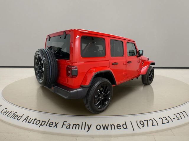 Used 2025 Jeep Wrangler Unlimited Sahara w/ Safety Group image 5