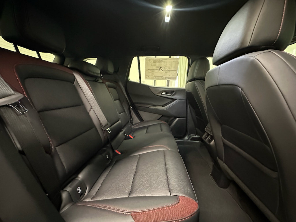 New 2027 Chevrolet Equinox RS w/ Convenience Package III FWD image 18