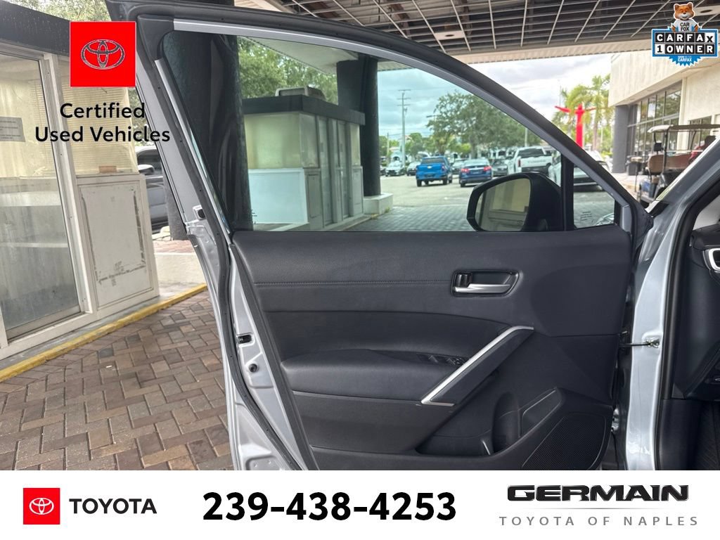 Used 2023 Toyota Corolla Cross XLE w/ Convenience Package FWD image 13