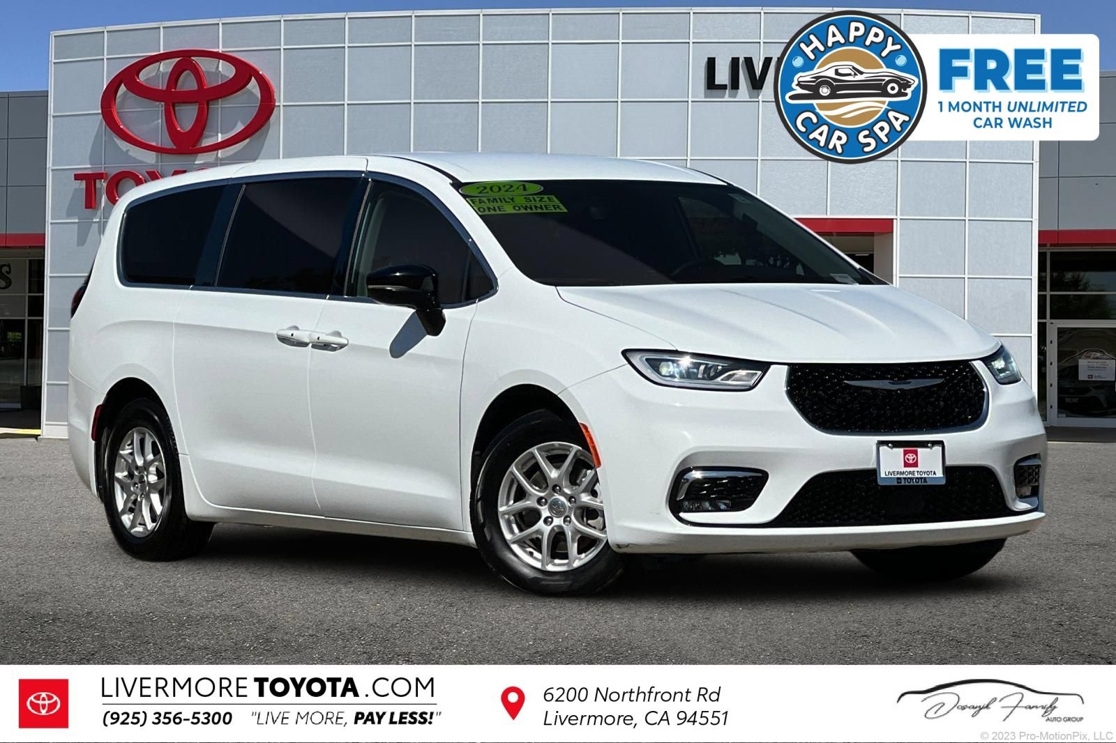 Used 2024 Chrysler Pacifica Touring-L
