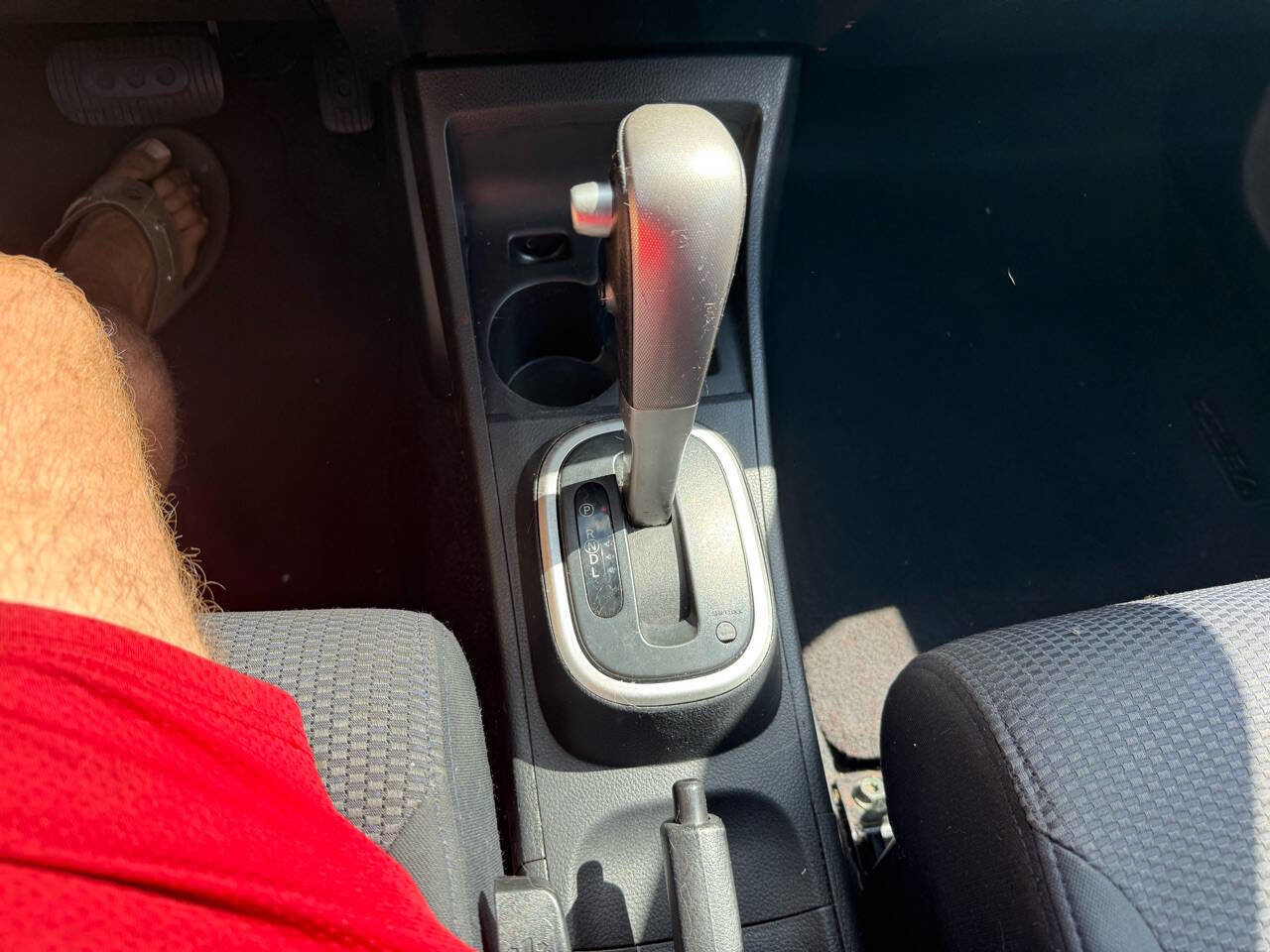 Used 2009 Nissan Versa SL w/ Convenience Pkg image 23