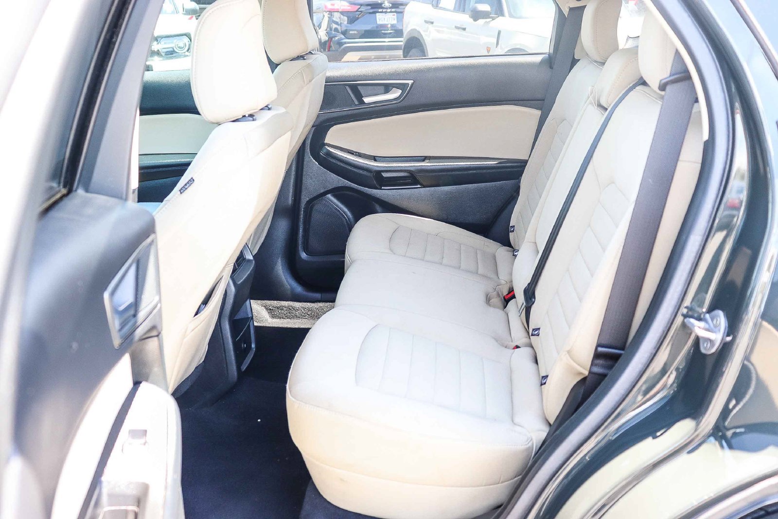 Certified 2023 Ford Edge SE w/ Black Appearance Package AWD/4WD image 18
