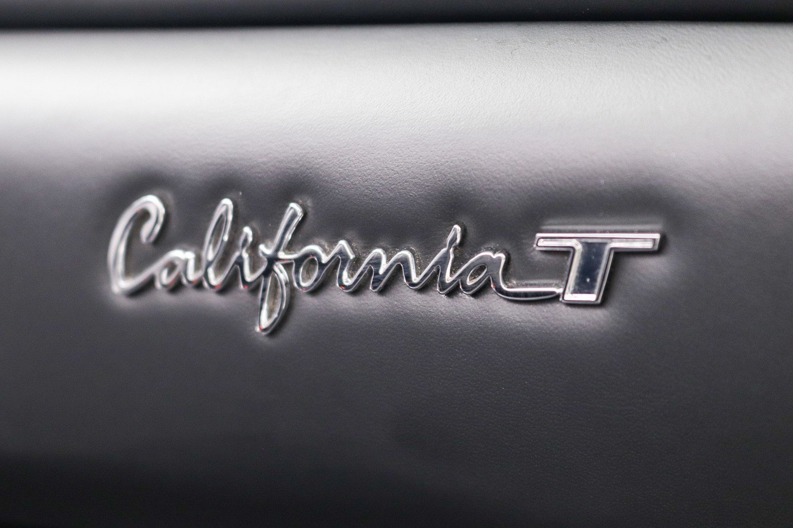 Used 2017 Ferrari California T RWD image 42