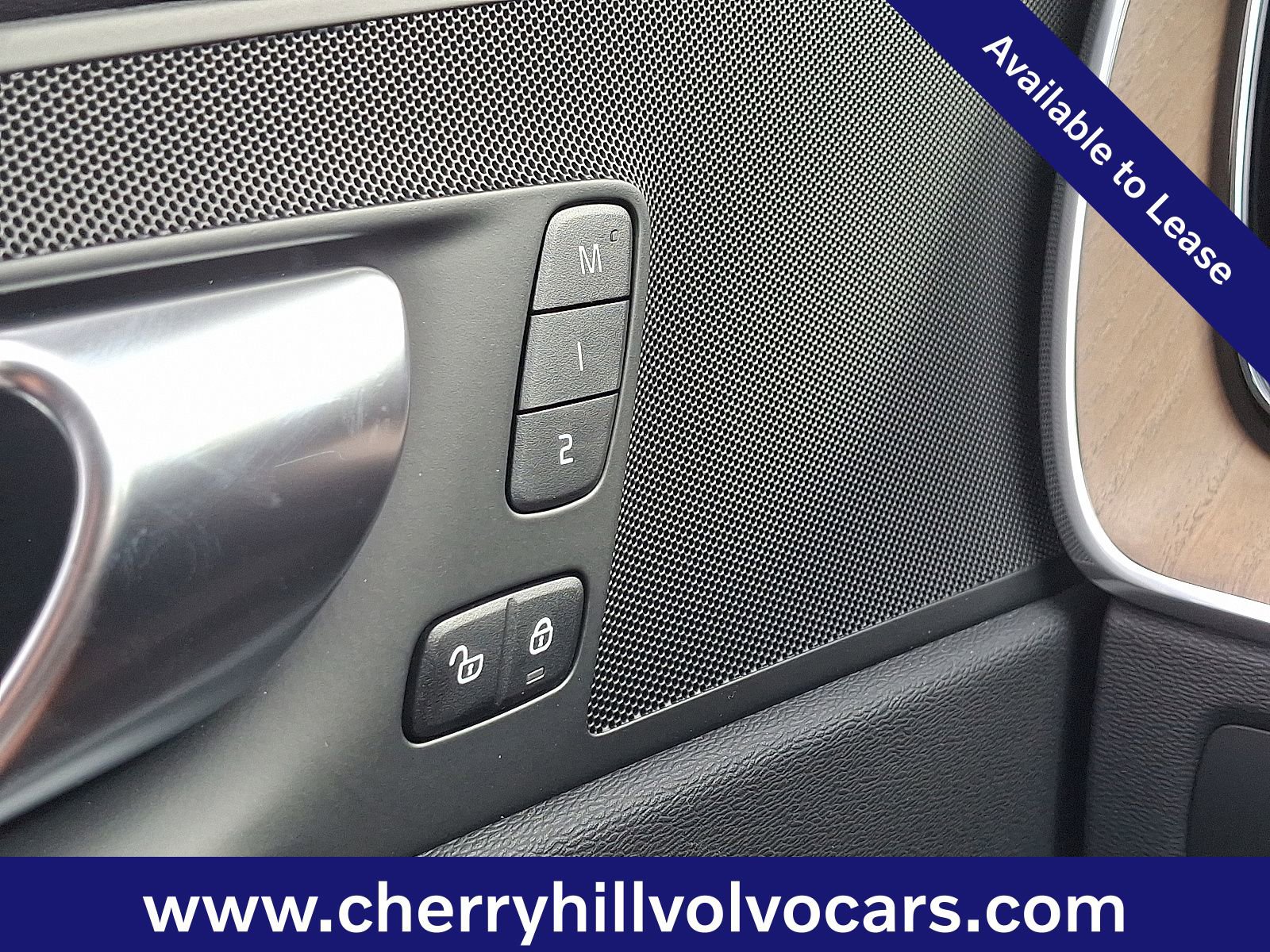 Certified 2026 Volvo XC60 B5 Plus w/ Protection Package Premier image 23