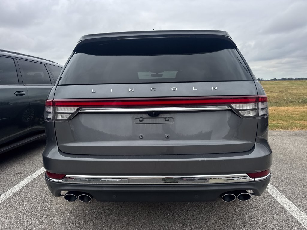 Used 2021 Lincoln Aviator Reserve w/ Equipment Group 201A AWD/4WD image 8