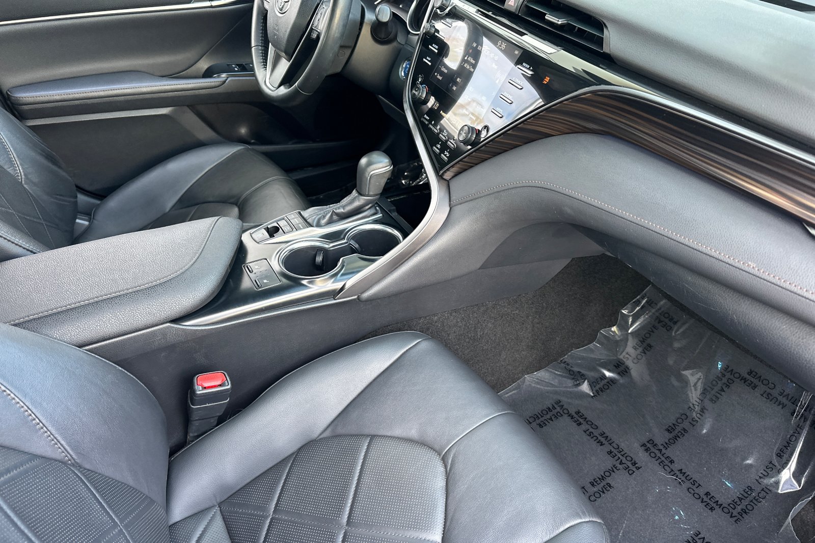 Used 2019 Toyota Camry XLE FWD image 32