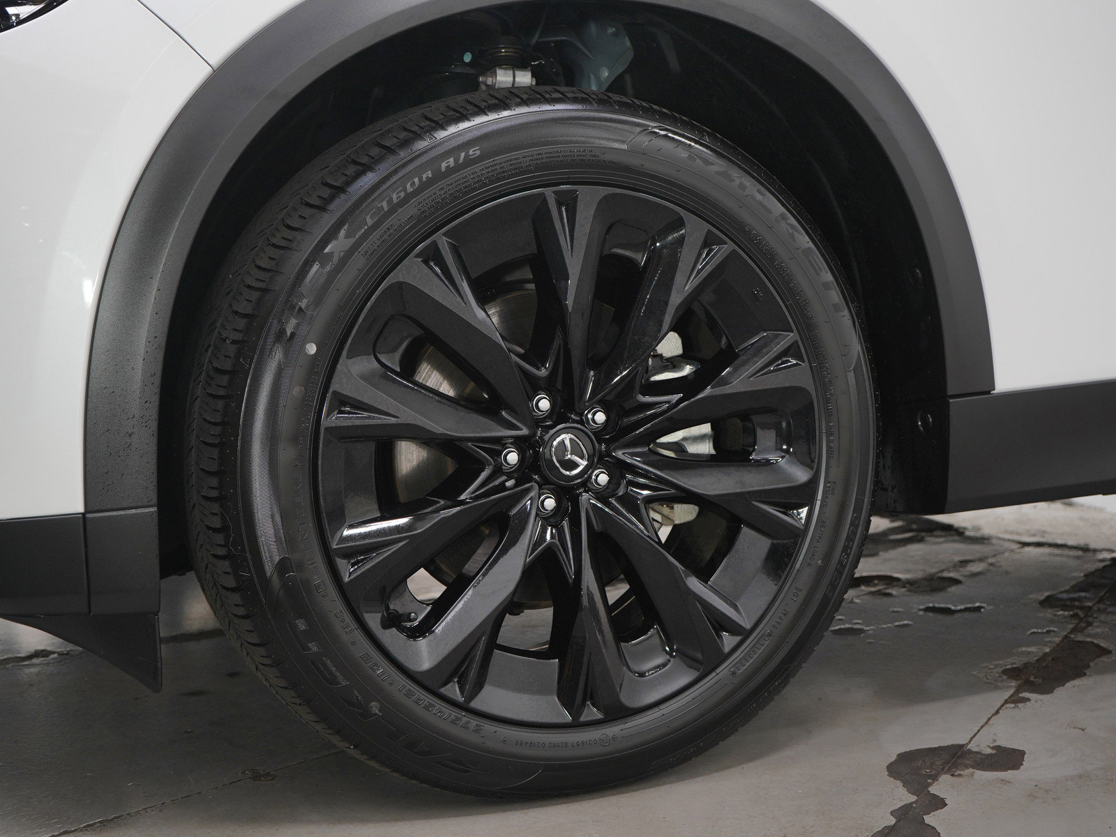 Certified 2025 MAZDA CX-90 Plug-In Hybrid w/Premium Sport image 30