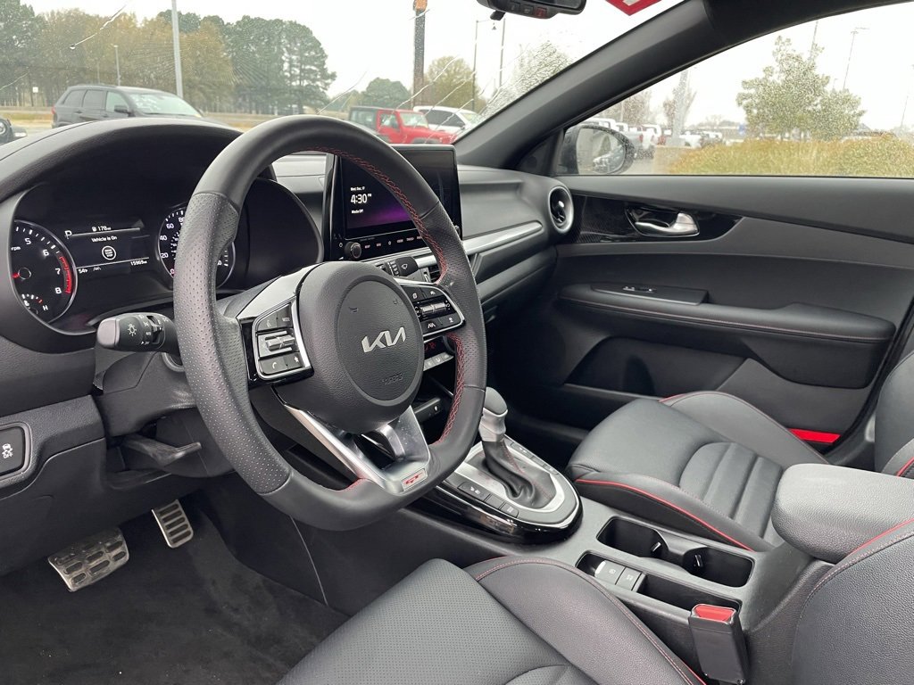 Used 2024 Kia Forte GT w/ GT2 Package image 9