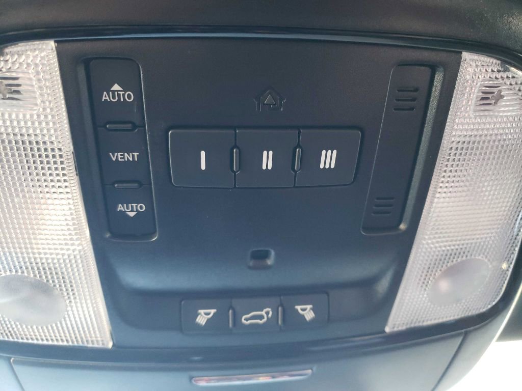 Used 2021 Dodge Durango R/T w/ Blacktop Package image 33