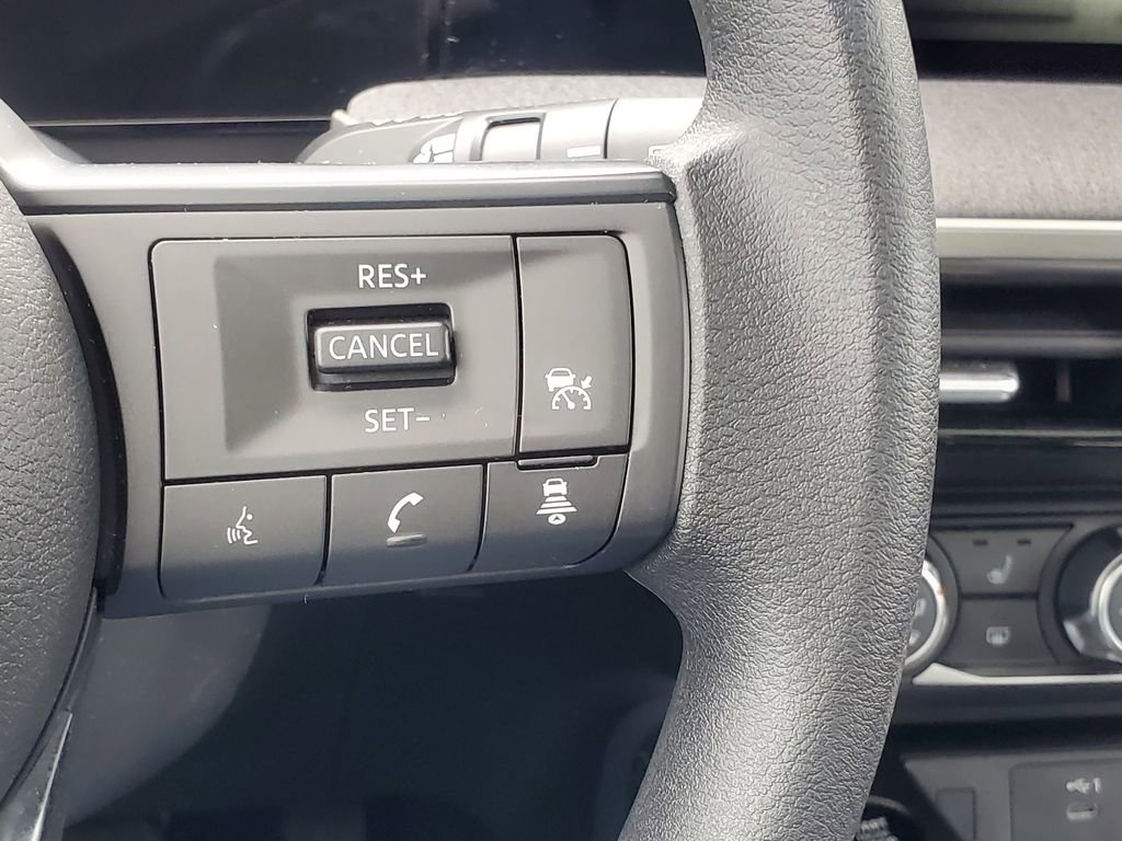 Used 2025 Nissan Kicks SV w/ SV Premium Package AWD/4WD image 16