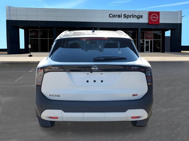 New 2026 Nissan Kicks SR image 3