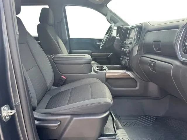 Used 2020 Chevrolet Silverado 1500 RST AWD/4WD image 13