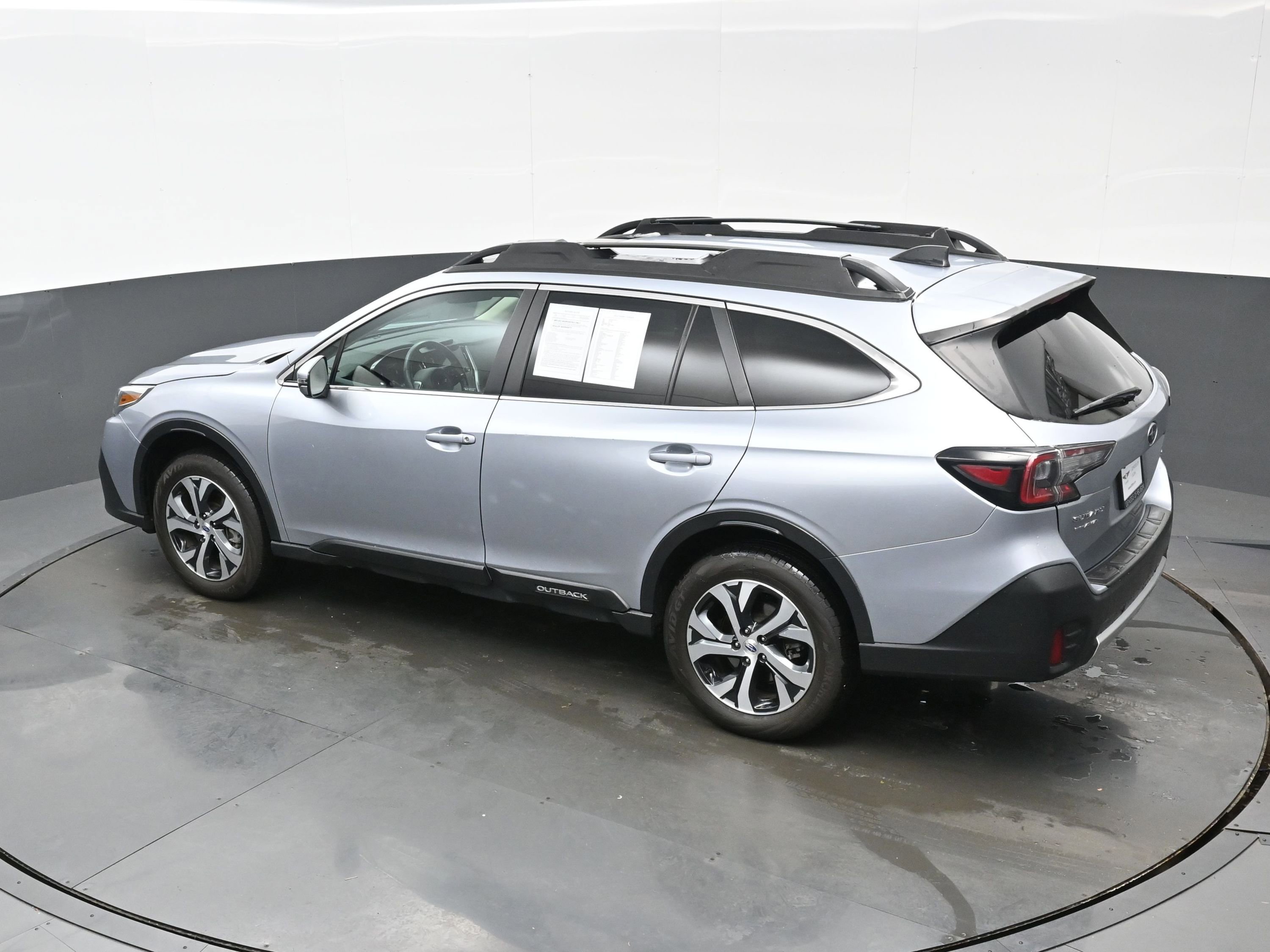 Used 2022 Subaru Outback Limited image 36