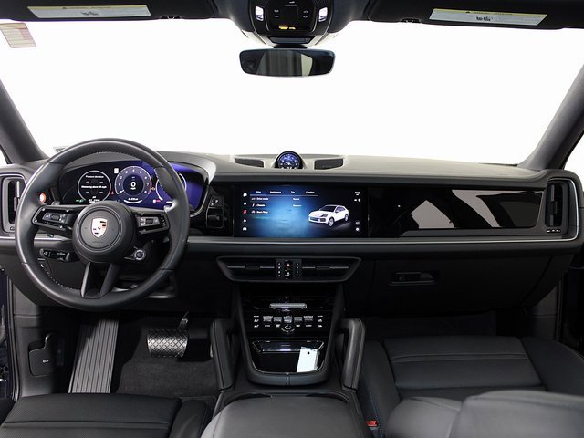 Certified 2024 Porsche Cayenne Coupe image 13