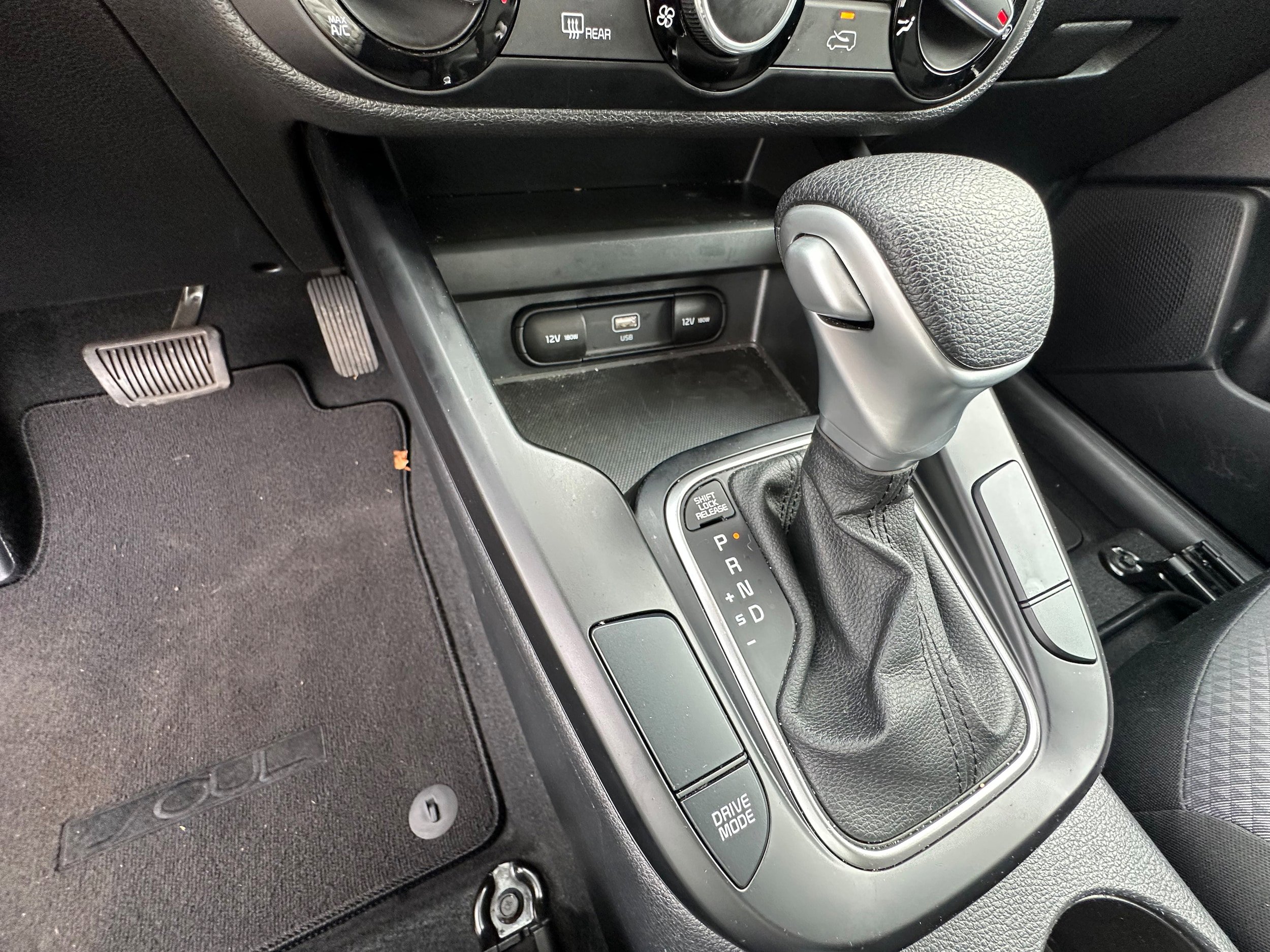 Used 2023 Kia Soul LX w/ LX Technology Package image 27