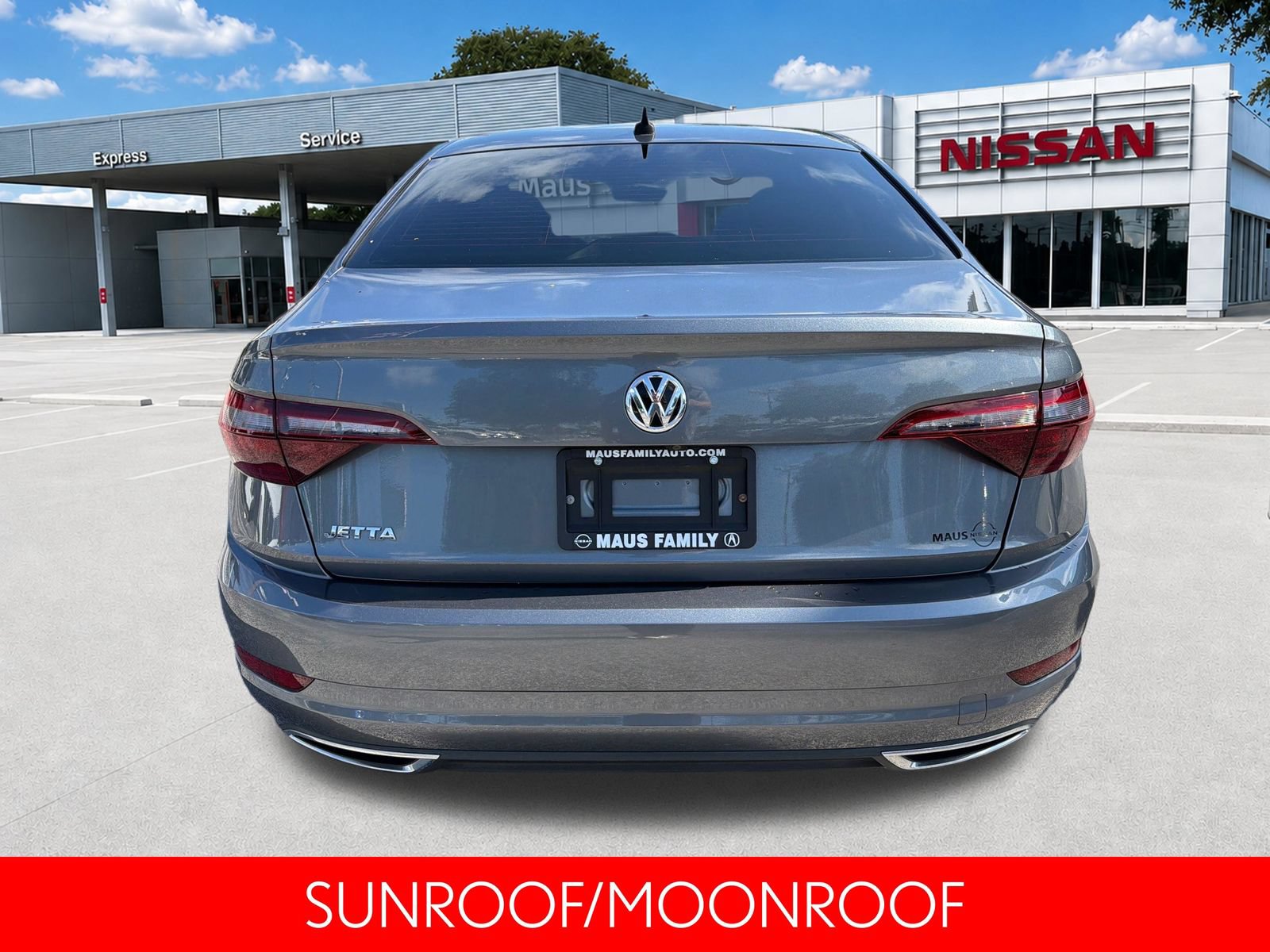 Used 2020 Volkswagen Jetta R-Line w/ R-Line Cold Weather Package FWD image 5