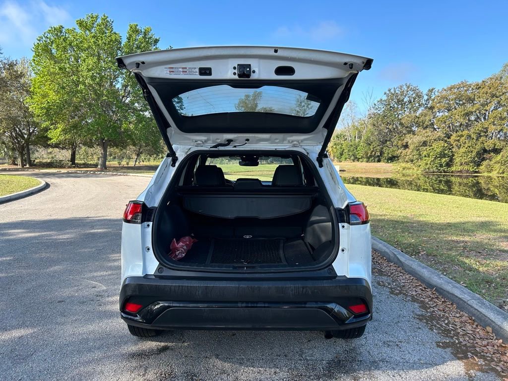 Used 2023 Toyota Corolla Cross XSE w/ Convenience Package image 10