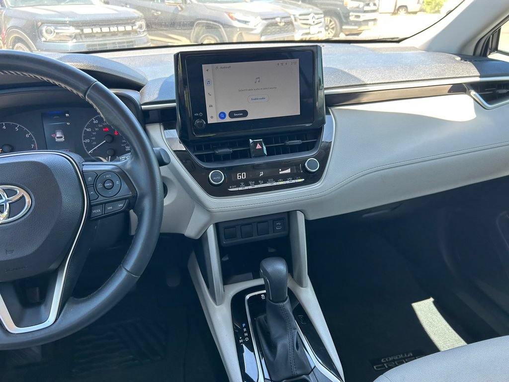 Used 2024 Toyota Corolla Cross LE FWD image 17