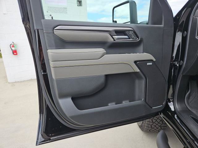 New 2026 Chevrolet Silverado 2500 ZR2 w/ LPO, Dark Essentials Package AWD/4WD image 23