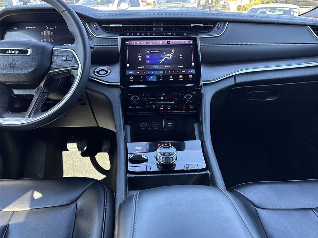 Used 2024 Jeep Grand Cherokee Limited 4xe image 10