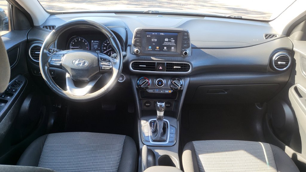 Used 2018 Hyundai Kona SEL FWD image 26