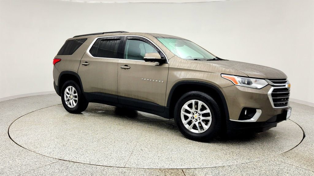 Used 2020 Chevrolet Traverse LT image 3