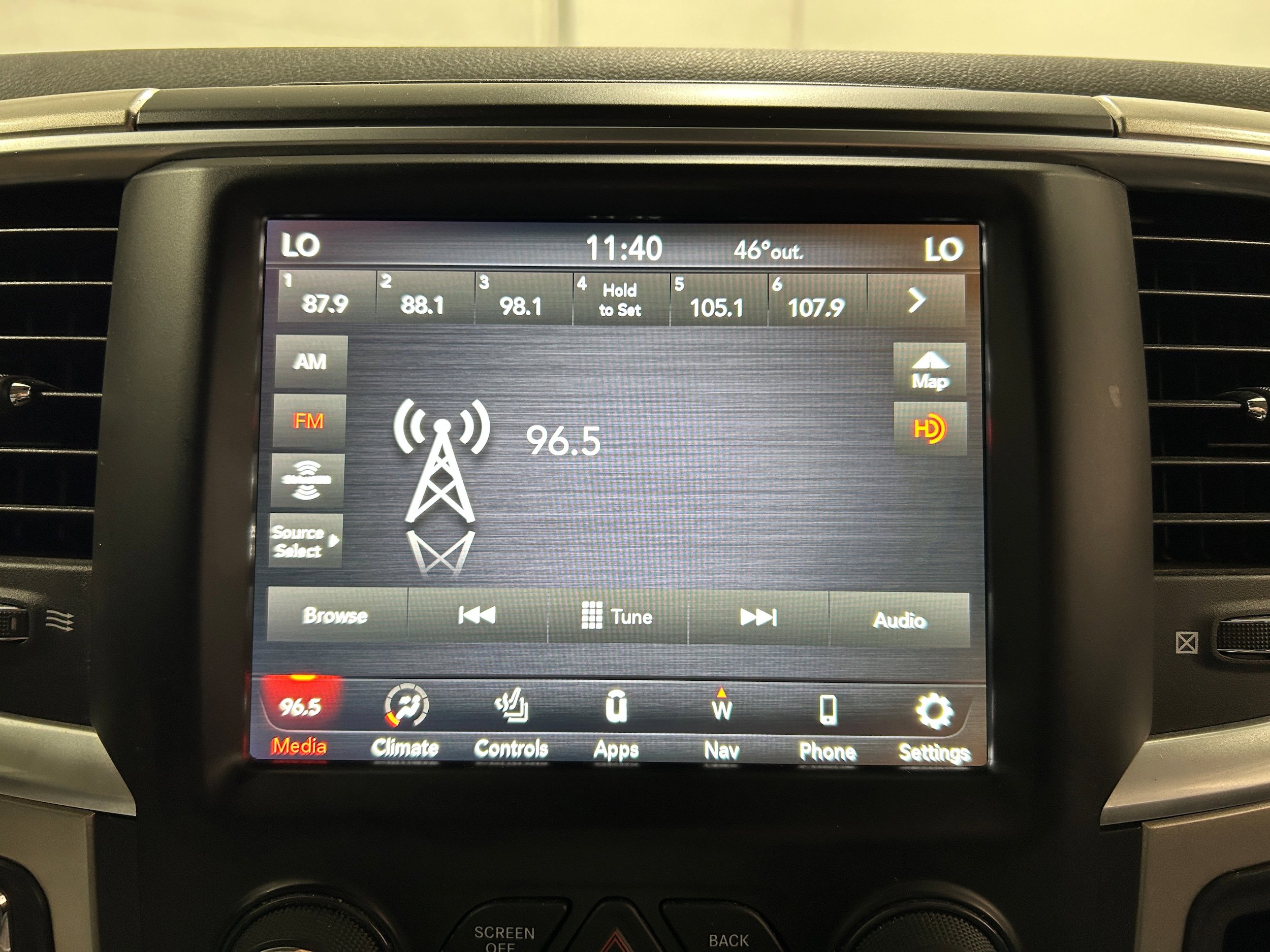 Used 2018 RAM 1500 Big Horn AWD/4WD image 5