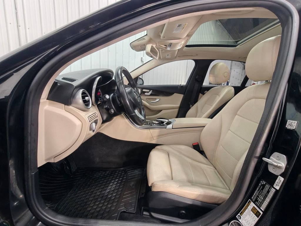Used 2016 Mercedes-Benz C 300 4MATIC Sedan image 29