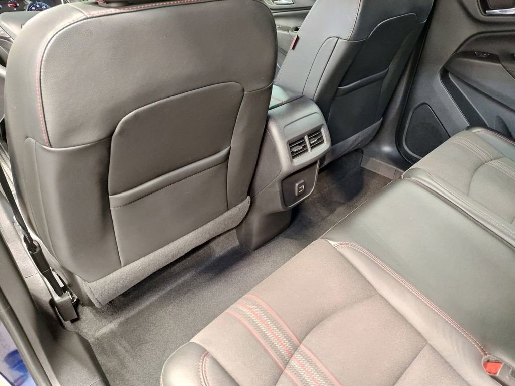 Used 2023 Chevrolet Equinox RS image 32