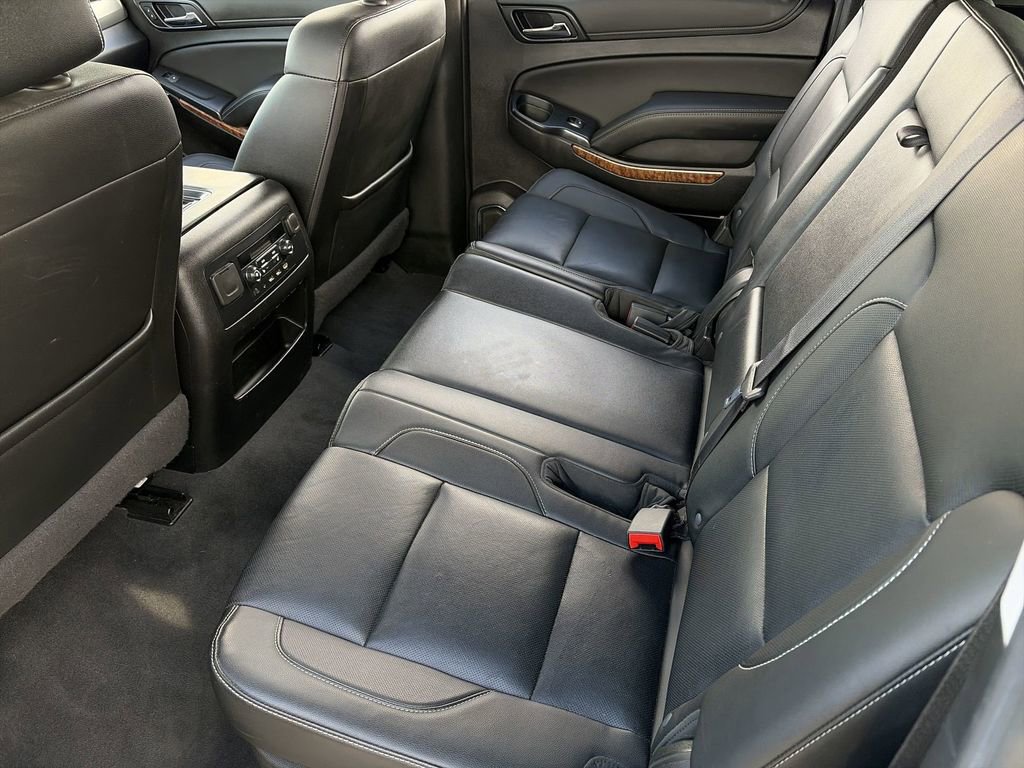 Used 2020 Chevrolet Suburban Premier AWD/4WD image 26