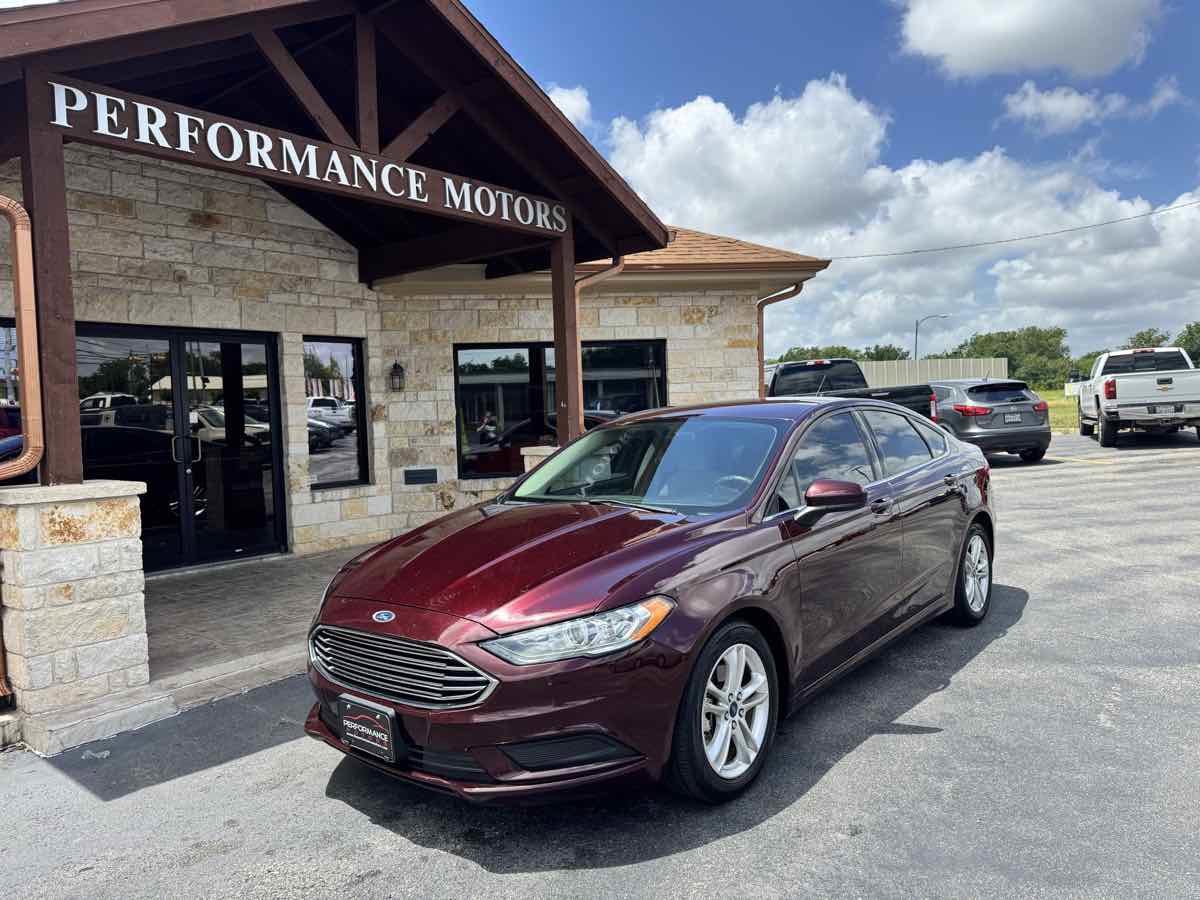 Used 2018 Ford Fusion SE w/ Fusion SE Technology Package FWD image 1