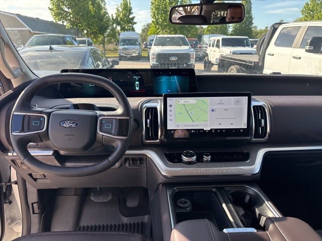 Used 2026 Ford Expedition Max Platinum w/ Platinum Ultimate Package AWD/4WD image 11