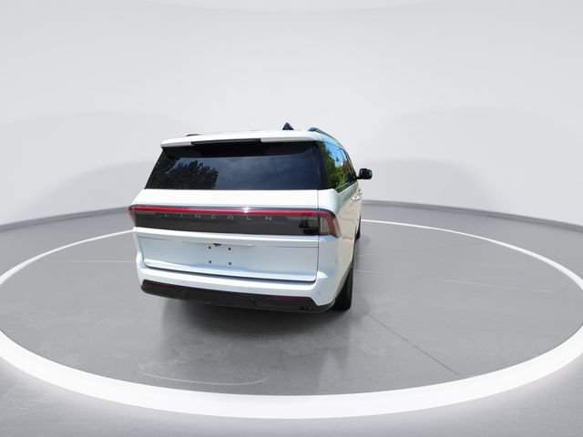 New 2025 Lincoln Navigator L Reserve w/ Jet Appearance Package AWD/4WD image 7