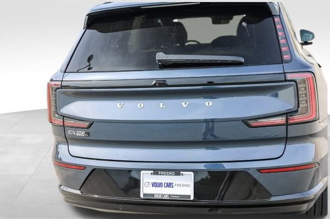 New 2025 Volvo EX90 Plus image 8