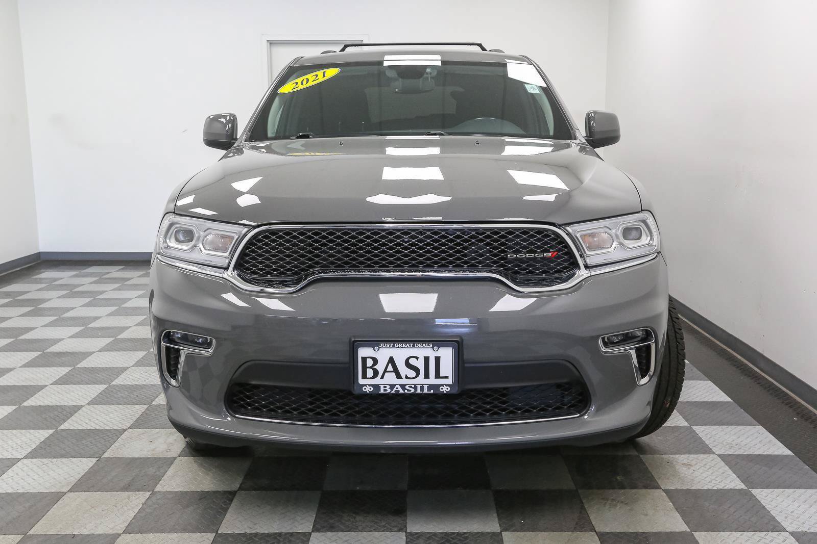 Used 2021 Dodge Durango SXT AWD/4WD image 3