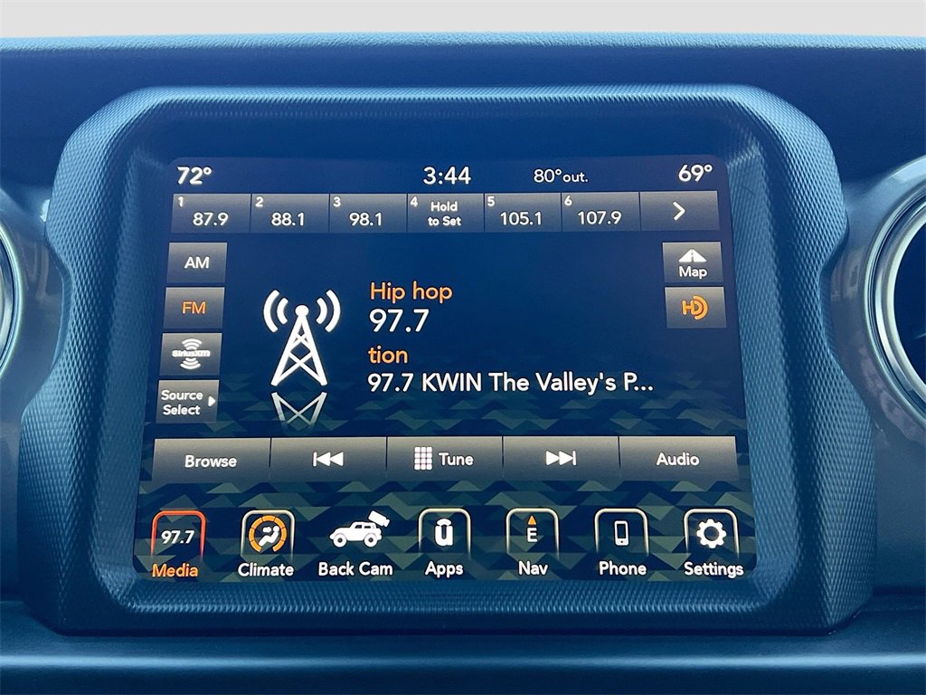 Used 2022 Jeep Wrangler Unlimited Sahara w/ LED Lighting Group image 15