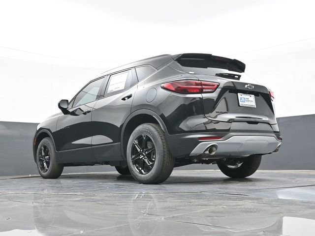 New 2025 Chevrolet Blazer LT w/ Midnight/Sport Edition FWD image 44
