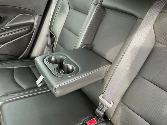 Used 2024 GMC Terrain AT4 image 35