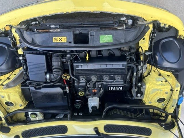 Used 2004 MINI Cooper Hardtop FWD image 10