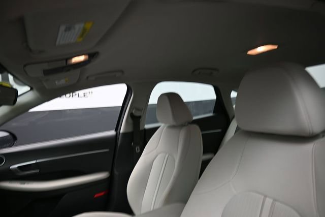 Used 2023 Hyundai Sonata SE FWD image 17