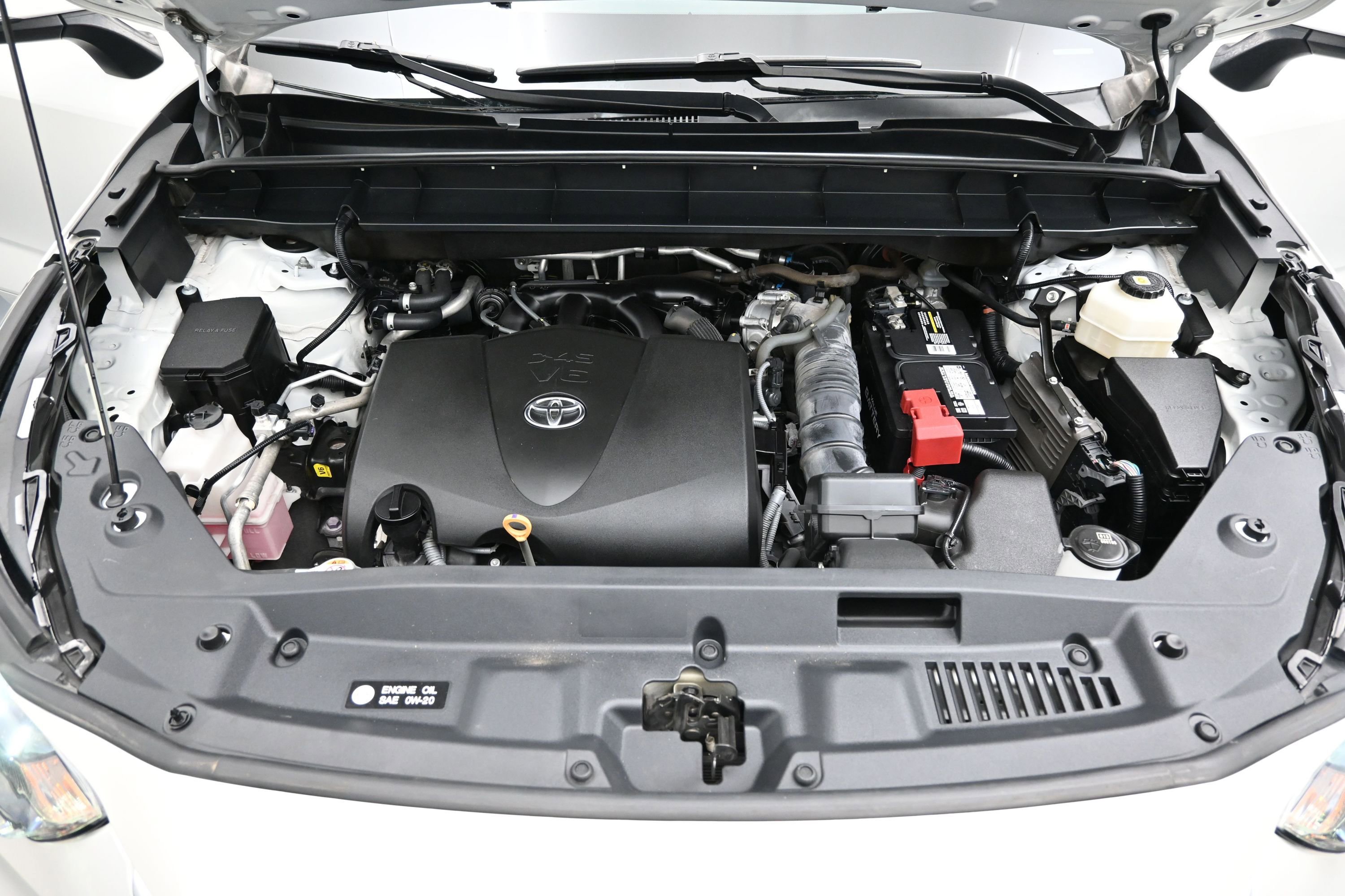 Used 2021 Toyota Highlander XLE AWD/4WD image 8