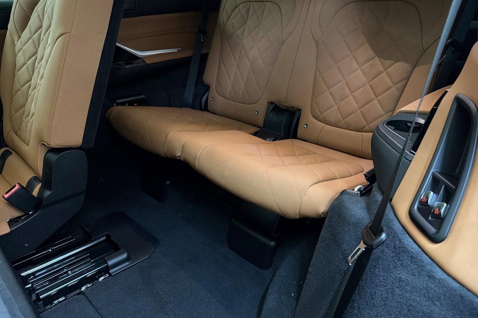 New 2026 BMW X7 xDrive40i w/ M Sport Package image 29