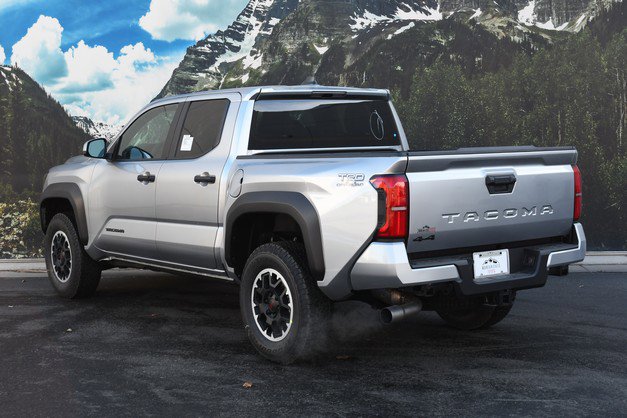 New 2026 Toyota Tacoma TRD Off-Road image 3