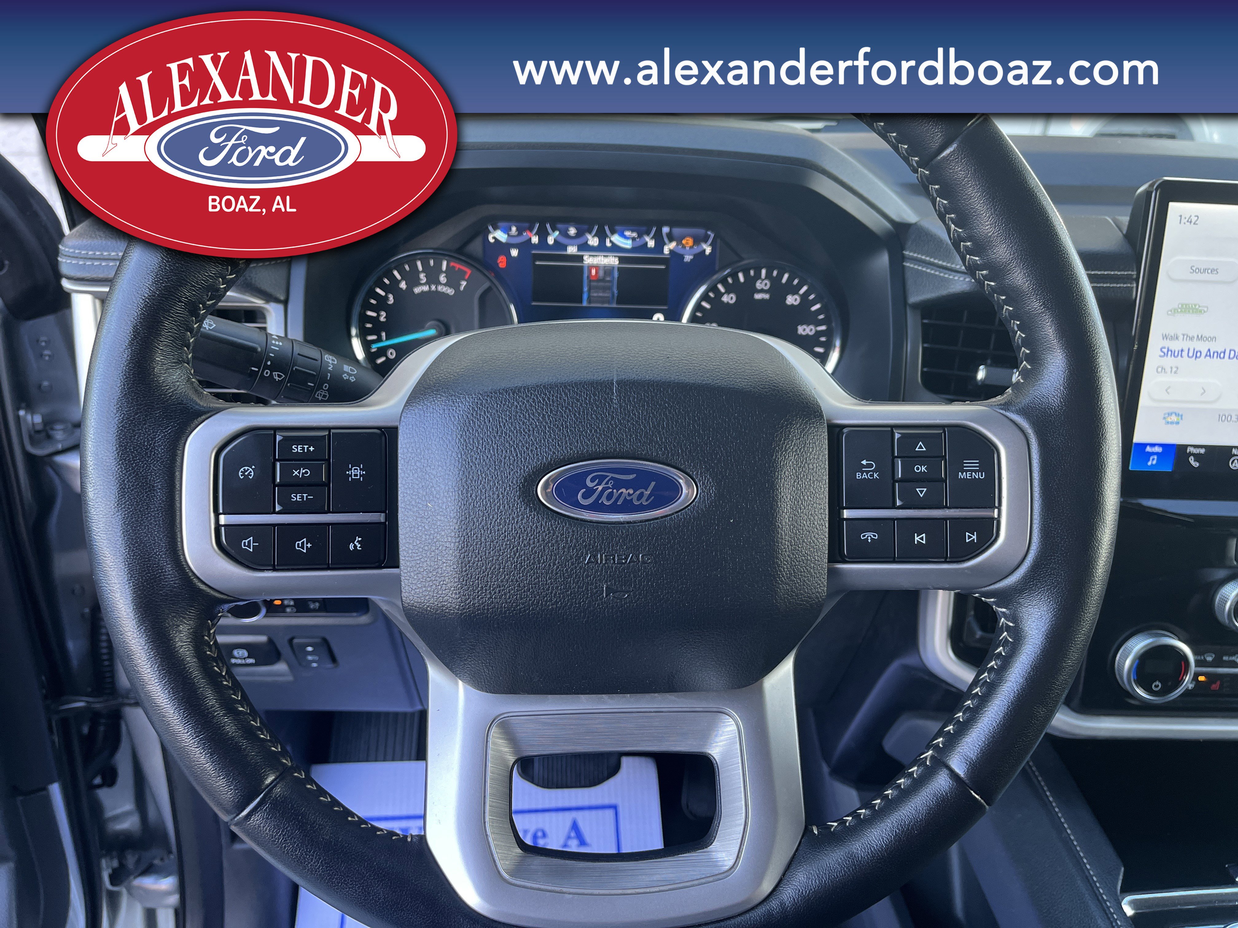 Used 2024 Ford Expedition XLT image 23