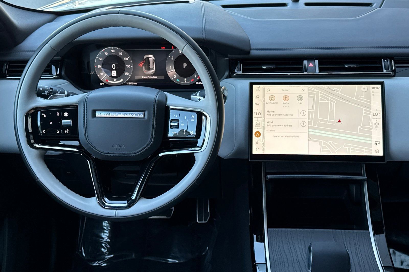 Used 2026 Land Rover Range Rover Velar Dynamic SE image 15
